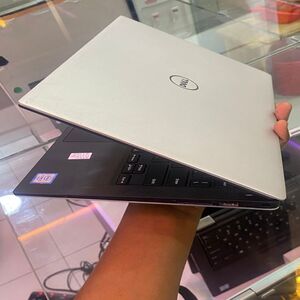 Dell xps_ 😳😱 The Dell XPS 13 9360 is powered by… (1) Dell xps_ 😳😱 The Dell XPS 13 9360 is powered by… (1)